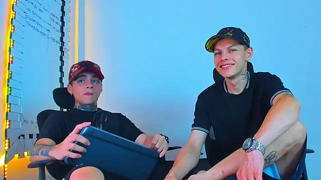 Thomas-Wil online show from February 2026 03:54:01 AM