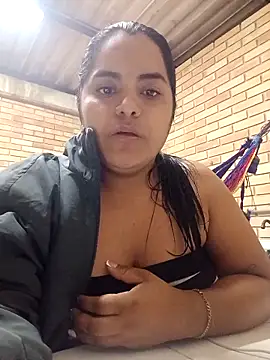 Isabel 3 online show from February 2026 12:40:01 AM