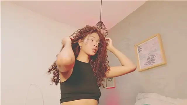 lanahill11 online show from February 2026 01:44:02 AM