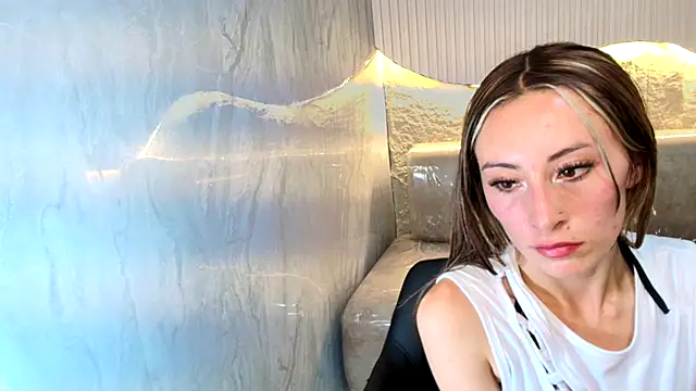 Snapshot of katalina_r_ chatting on January 2026 05:10:02 AM katalina r online show from January 2026 05:10:02 AM