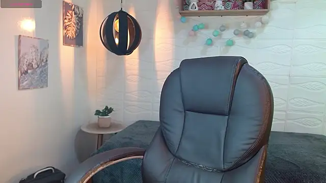 paullcb online show from February 2026 04:01:02 AM