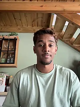 Snapshot of Axel_black10 chatting on March 2026 07:37:02 AM Axel black10 online show from March 2026 07:37:02 AM