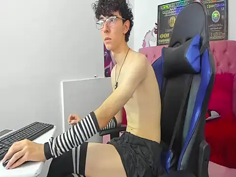 Syriussz online show from January 2026 07:41:02 PM