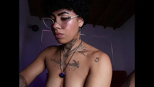 Canela Osada  online show from January 2026 12:54:01 PM