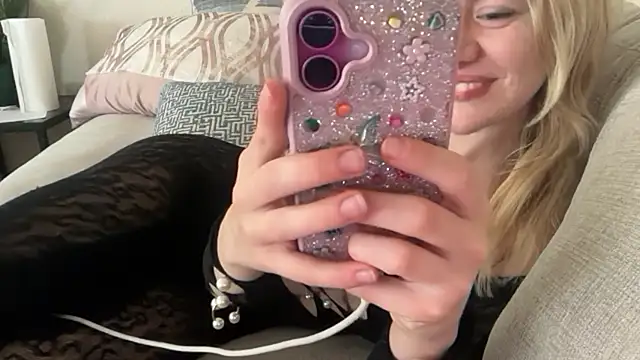 blondebunny999 999 online show from February 2026 06:03:01 PM