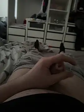 Snapshot of NotatingGrinder chatting on February 2026 02:57:02 PM NotatingGrinder online show from February 2026 02:57:02 PM