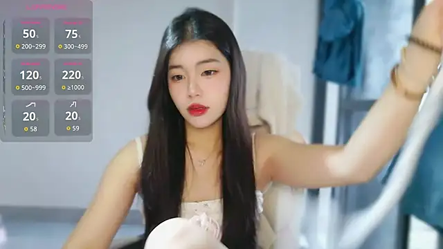 Snapshot of -XiaoYu-777 chatting on February 2026 06:32:01 AM -XiaoYu-777 online show from February 2026 06:32:01 AM