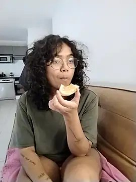 Snapshot of therealsun8 chatting on February 2026 08:53:02 AM therealsun8 online show from February 2026 08:53:02 AM