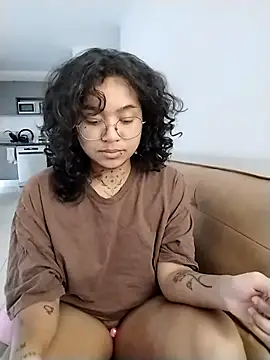 Snapshot of therealsun8 chatting on February 2026 09:23:01 AM therealsun8 online show from February 2026 09:23:01 AM