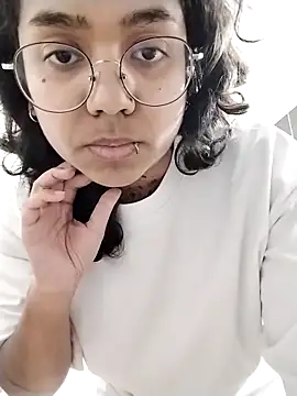 Snapshot of therealsun8 chatting on February 2026 06:13:01 PM therealsun8 online show from February 2026 06:13:01 PM