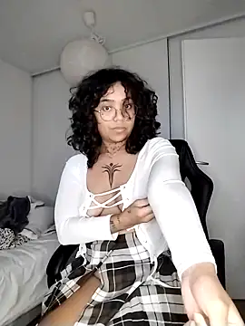 Snapshot of therealsun8 chatting on March 2026 06:14:01 AM therealsun8 online show from March 2026 06:14:01 AM