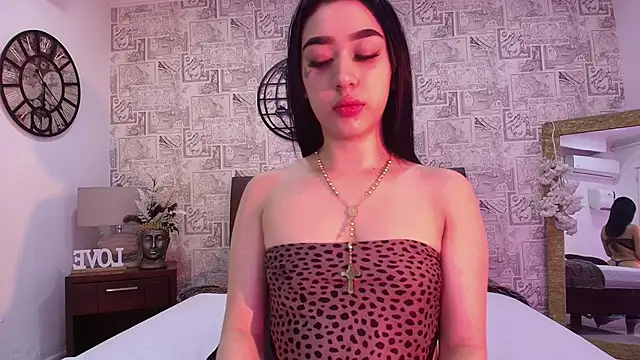 emily clarkk  online show from January 2026 08:02:02 PM