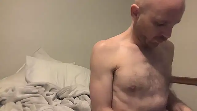 Snapshot of FrankieFuckMe chatting on February 2026 06:40:02 AM FrankieFuckMe online show from February 2026 06:40:02 AM