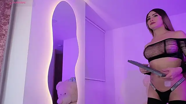 Isabella Doll  online show from January 2026 04:05:01 AM