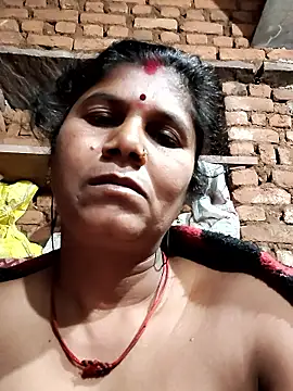 Snapshot of Hot_di97 chatting on February 2026 07:40:01 PM Hot di97 online show from February 2026 07:40:01 PM