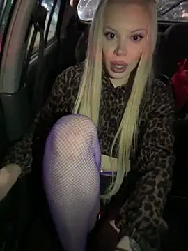 AlyssaFoxx  online show from February 2026 07:20:01 PM