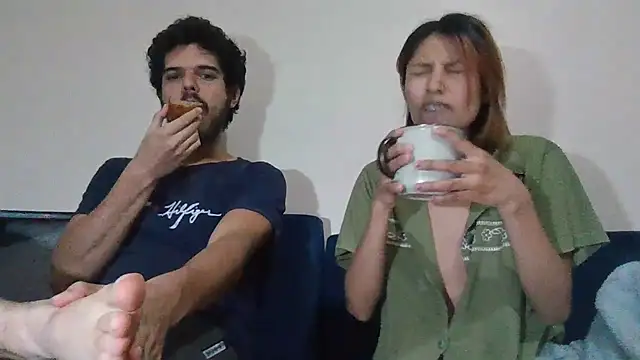 Snapshot of mindymiaw chatting on February 2026 12:05:02 AM mindymiaw online show from February 2026 12:05:02 AM