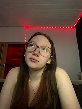 YoungLisaa18 online show from March 2026 07:42:01 PM