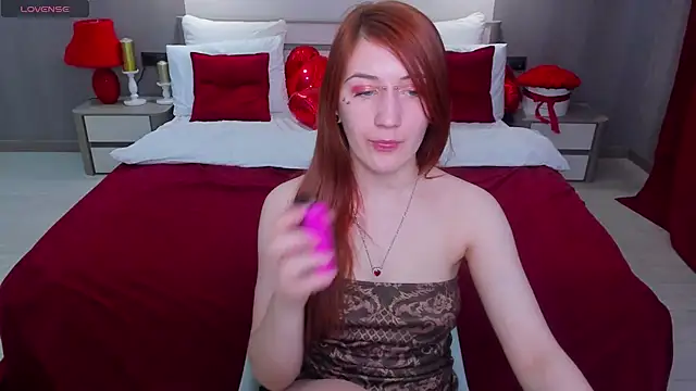 Snapshot of Polly_Sweet chatting on March 2026 06:04:02 AM Polly Sweet online show from March 2026 06:04:02 AM