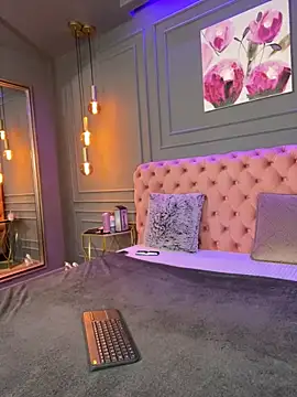 Snapshot of ScarletSnows chatting on February 2026 06:17:02 PM ScarletSnows online show from February 2026 06:17:02 PM