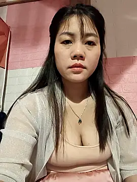 Ngocmai lazdy online show from February 2026 03:38:01 PM