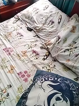 TWOLOVE16 online show from February 2026 10:39:01 PM