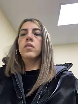 Snapshot of Paulinaa_bella chatting on February 2026 11:26:01 PM Paulinaa bella online show from February 2026 11:26:01 PM