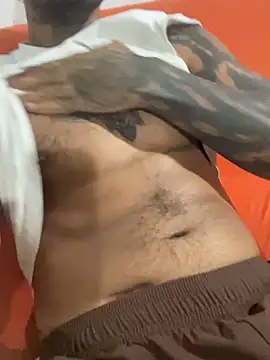 Snapshot of liyamjunior chatting on March 2026 04:40:01 AM liyamjunior online show from March 2026 04:40:01 AM