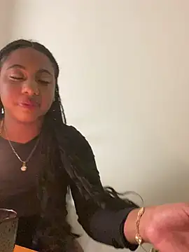 Snapshot of xo_steffyxo_4 chatting on February 2026 11:53:01 PM xo steffyxo 4 online show from February 2026 11:53:01 PM