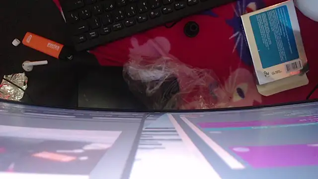 Loriiiany online show from March 2026 07:15:01 AM