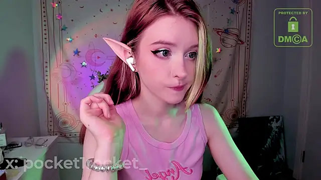 Snapshot of _PocketRocket_ chatting on October 2025 12:20:01 AM  PocketRocket  online show from October 2025 12:20:01 AM