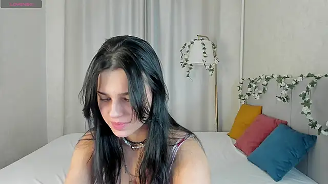 Snapshot of Leslie_Wholsh chatting on February 2026 02:28:02 AM Leslie Wholsh online show from February 2026 02:28:02 AM