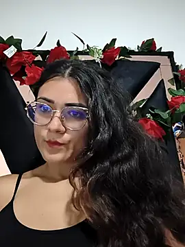 Freyarosse online show from February 2026 12:18:02 AM