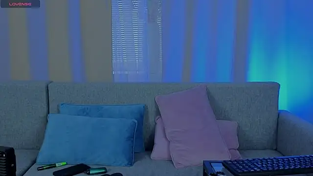 ToxicKittyy online show from February 2026 02:25:01 PM