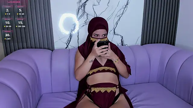 Nailaa Dalal online show from January 2026 12:58:02 AM