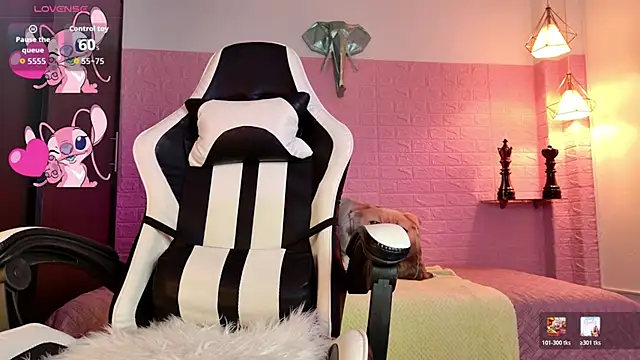 Dulce Stormy online show from February 2026 12:16:01 PM