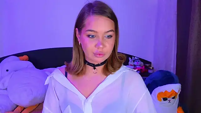 Snapshot of SilverHanna chatting on February 2026 12:28:01 AM SilverHanna online show from February 2026 12:28:01 AM