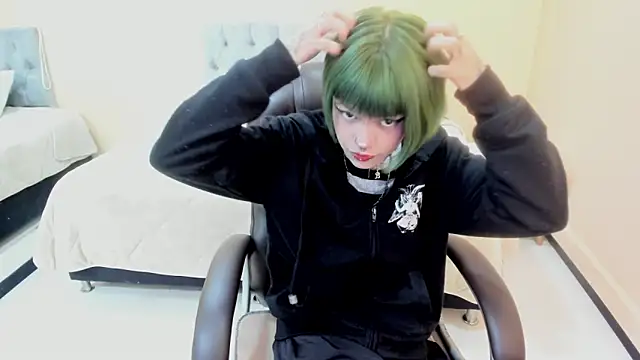 Snapshot of Bela_Craxkerr chatting on February 2026 12:39:02 PM Bela Craxkerr online show from February 2026 12:39:02 PM