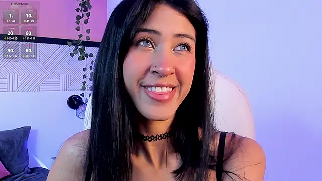 Snapshot of internett_sweetheart chatting on May 2026 11:39:01 AM internett sweetheart online show from May 2026 11:39:01 AM