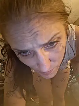 Snapshot of LadySn0w26 chatting on April 2026 01:52:02 AM LadySn0w26 online show from April 2026 01:52:02 AM