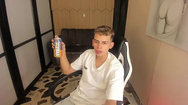 JuanSixx  online show from January 2026 08:14:01 PM