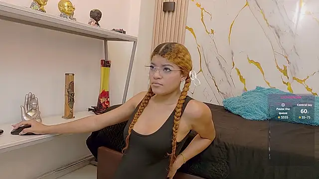 Zoey Taylor07 online show from June 2026 12:52:02 PM