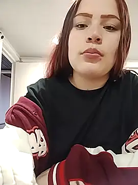 Crystaa12 online show from February 2026 12:04:02 PM