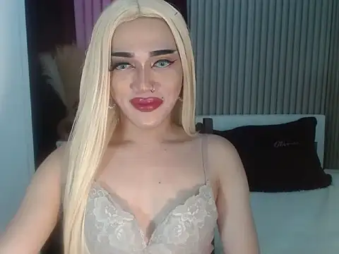 Snapshot of Kendalllust chatting on June 2026 02:30:02 PM Kendalllust online show from June 2026 02:30:02 PM