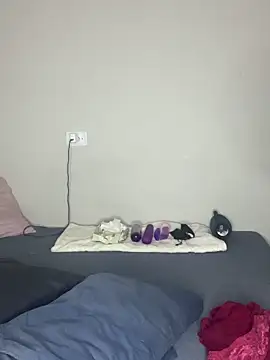 Snapshot of CacauShow01 chatting on February 2026 04:02:01 AM CacauShow01 online show from February 2026 04:02:01 AM