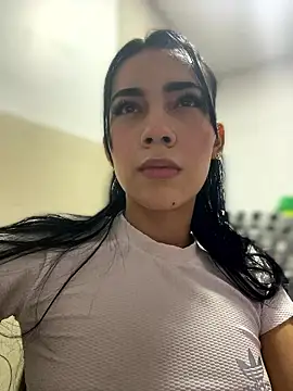 Aliison1  online show from January 2026 06:33:02 PM