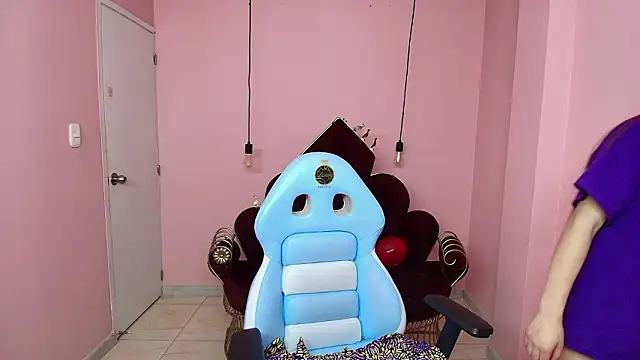 Snapshot of Ashley_benson_x chatting on February 2026 09:47:02 PM Ashley benson x online show from February 2026 09:47:02 PM