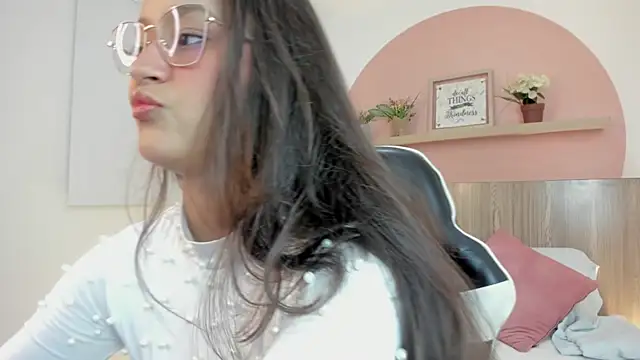 ivette swan online show from February 2026 02:21:02 AM