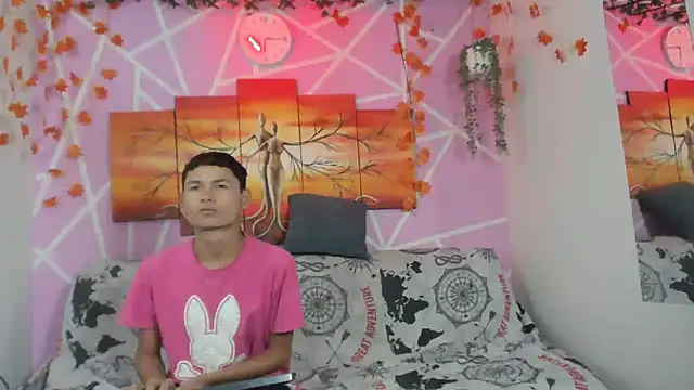 Milanhot2006 online show from January 2026 01:59:02 PM