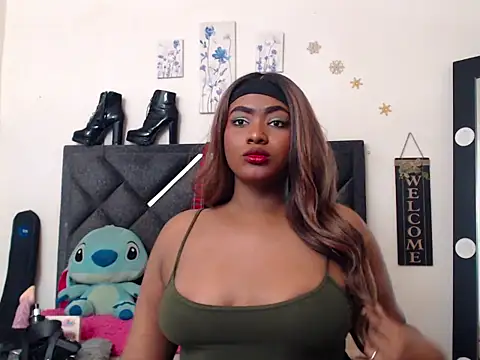 Natashabella    online show from January 2026 07:18:01 PM